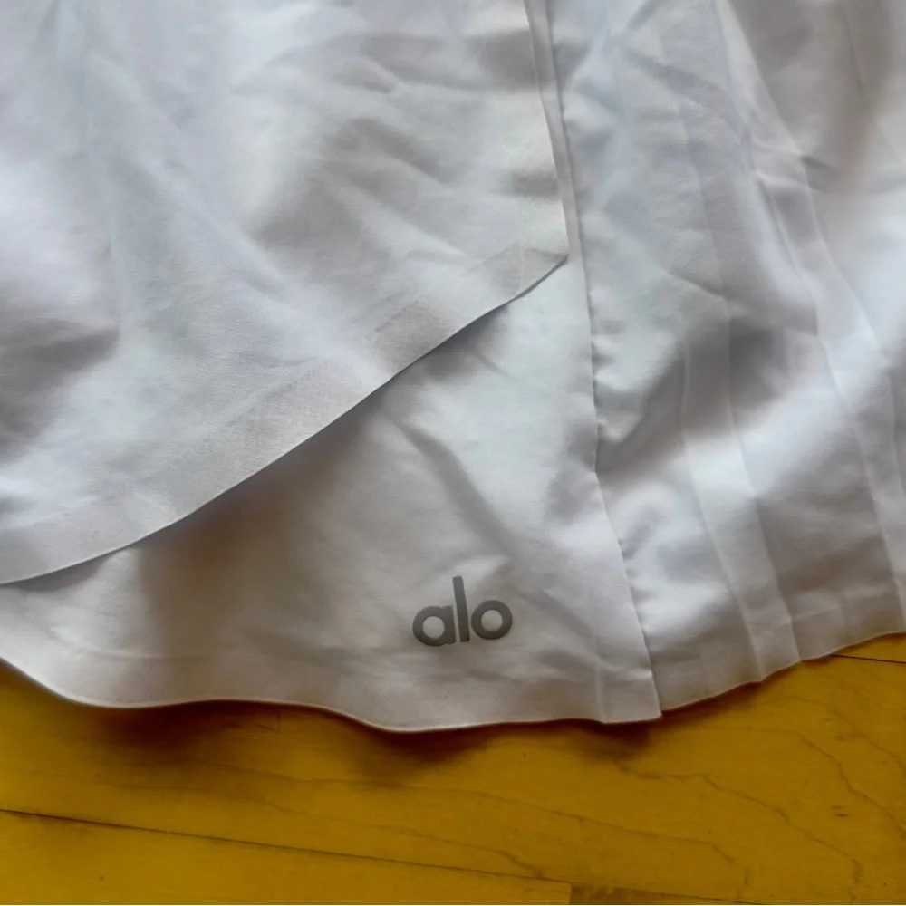 Alo White Pleated Skirt